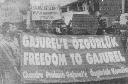 Concentração frente ao consulado indiano na Turquia