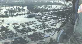 Vista aérea de Nova Orleães inundada