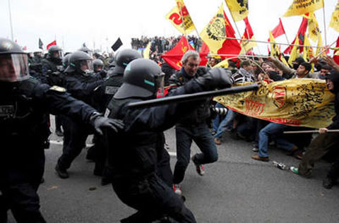 A resposta das massas populares