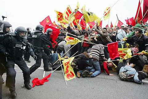 A resposta das massas populares