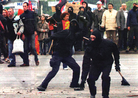 A resposta das massas populares