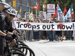 Rumo à embaixada dos EUA