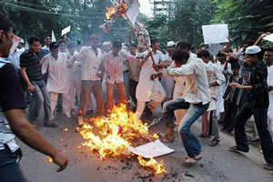 Agitadores e arruaceiros fanáticos do VHP