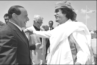 Berlusconi e Muammar Khadafi