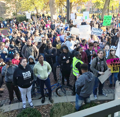 Cincinnati, Ohio, 12 de novembro: manifestantes anti-Trump
