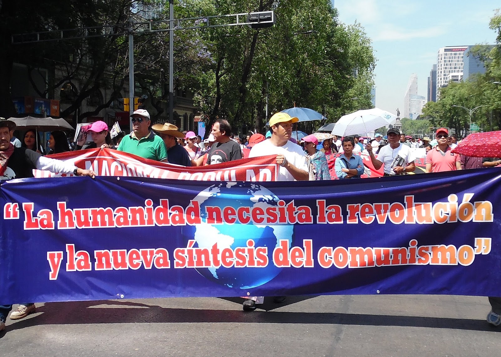 La humanidad necesita la revoluciõn