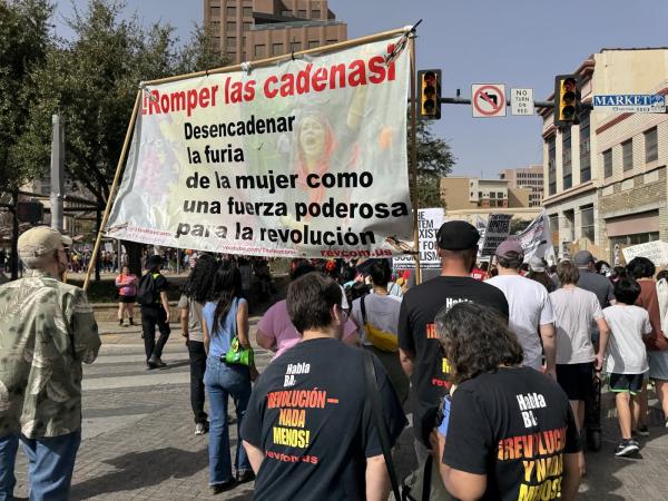 Protesto do Dia Internacional da Mulher 2025 em San Antonio, Texas